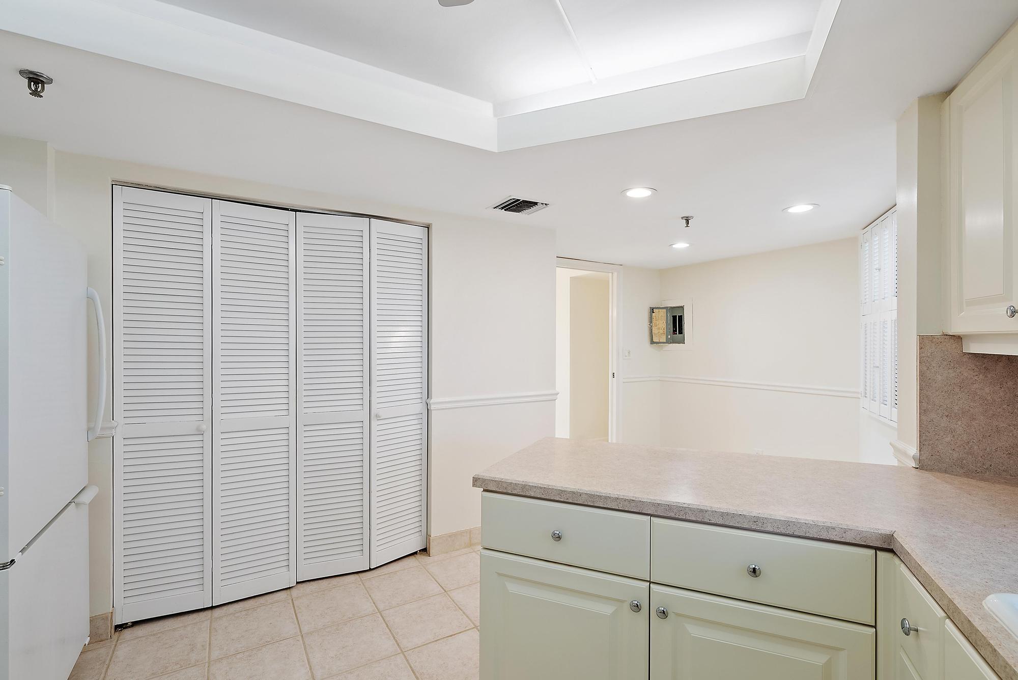 19800 Sandpointe Bay #106 Tequesta, FL 33469