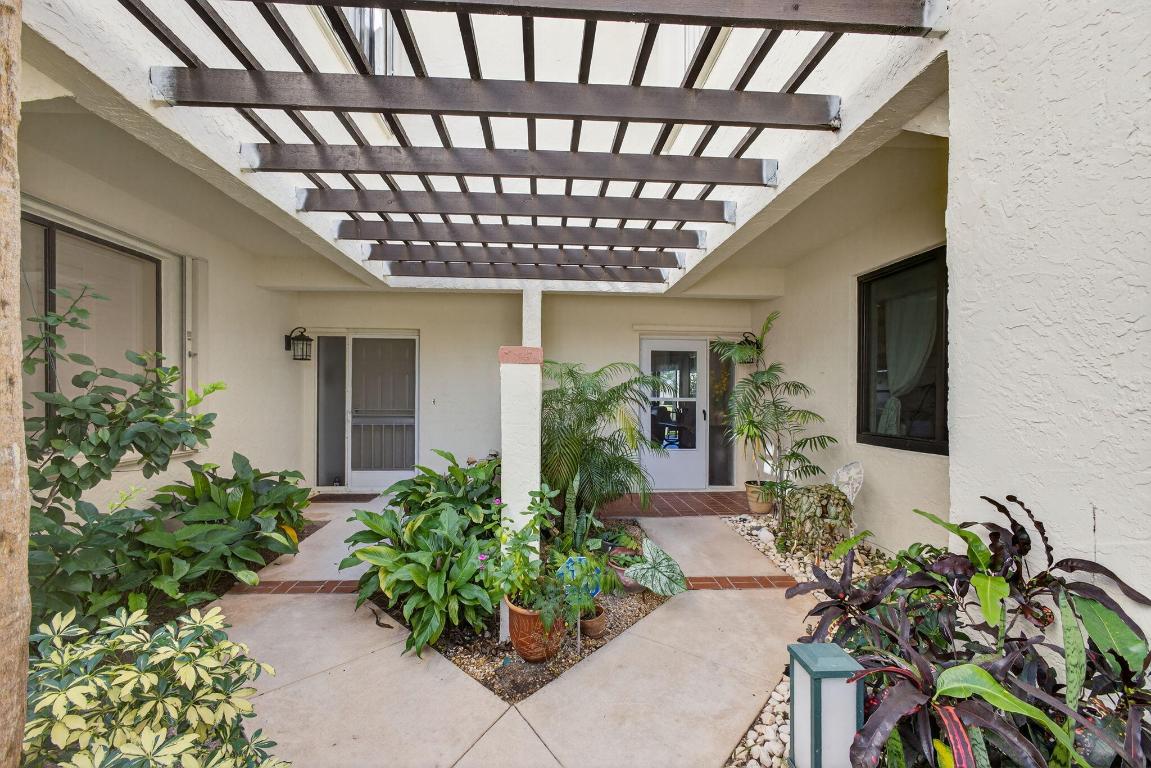 403 Sea Oats Dr #C Juno Beach, FL 33408