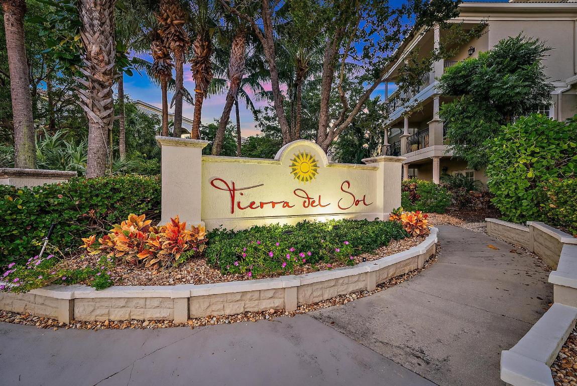 126 Tierra Ln #2 Jupiter, FL 33477