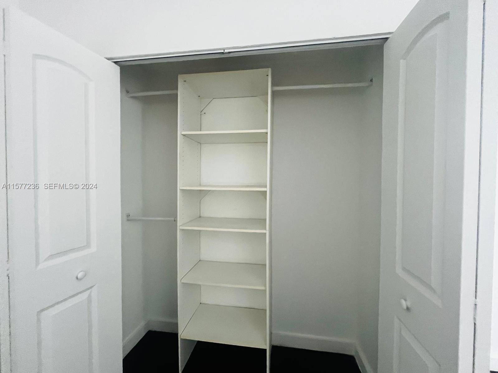 536 14th St #101 Miami Beach, FL 33139