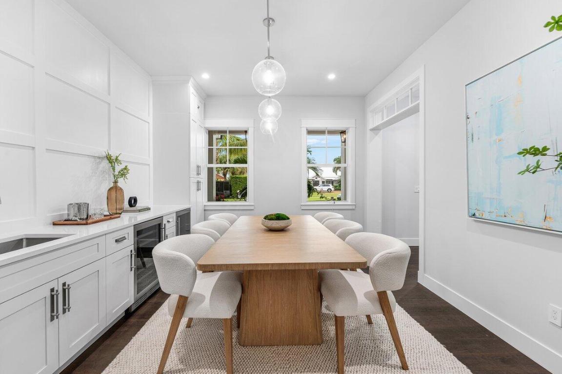 11823 Lake Shr Palm Beach Gardens, FL 33408