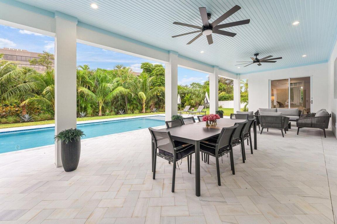 11823 Lake Shr Palm Beach Gardens, FL 33408