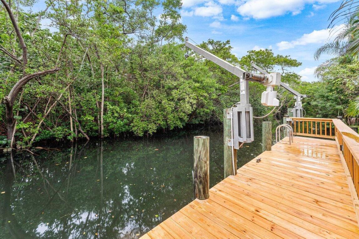 11823 Lake Shr Palm Beach Gardens, FL 33408