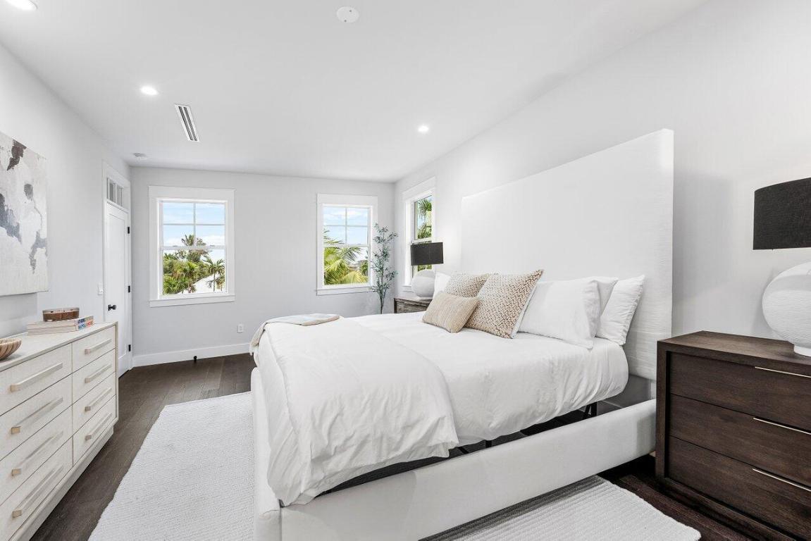 11823 Lake Shr Palm Beach Gardens, FL 33408