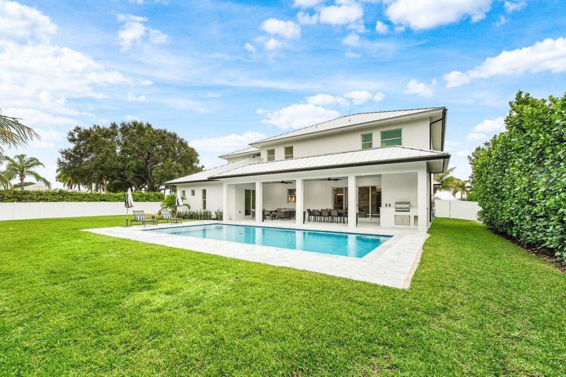 11823 Lake Shr Palm Beach Gardens, FL 33408