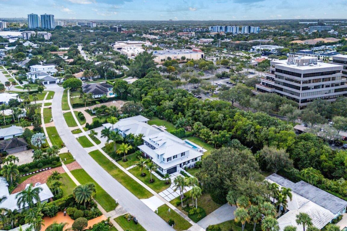 11823 Lake Shr Palm Beach Gardens, FL 33408