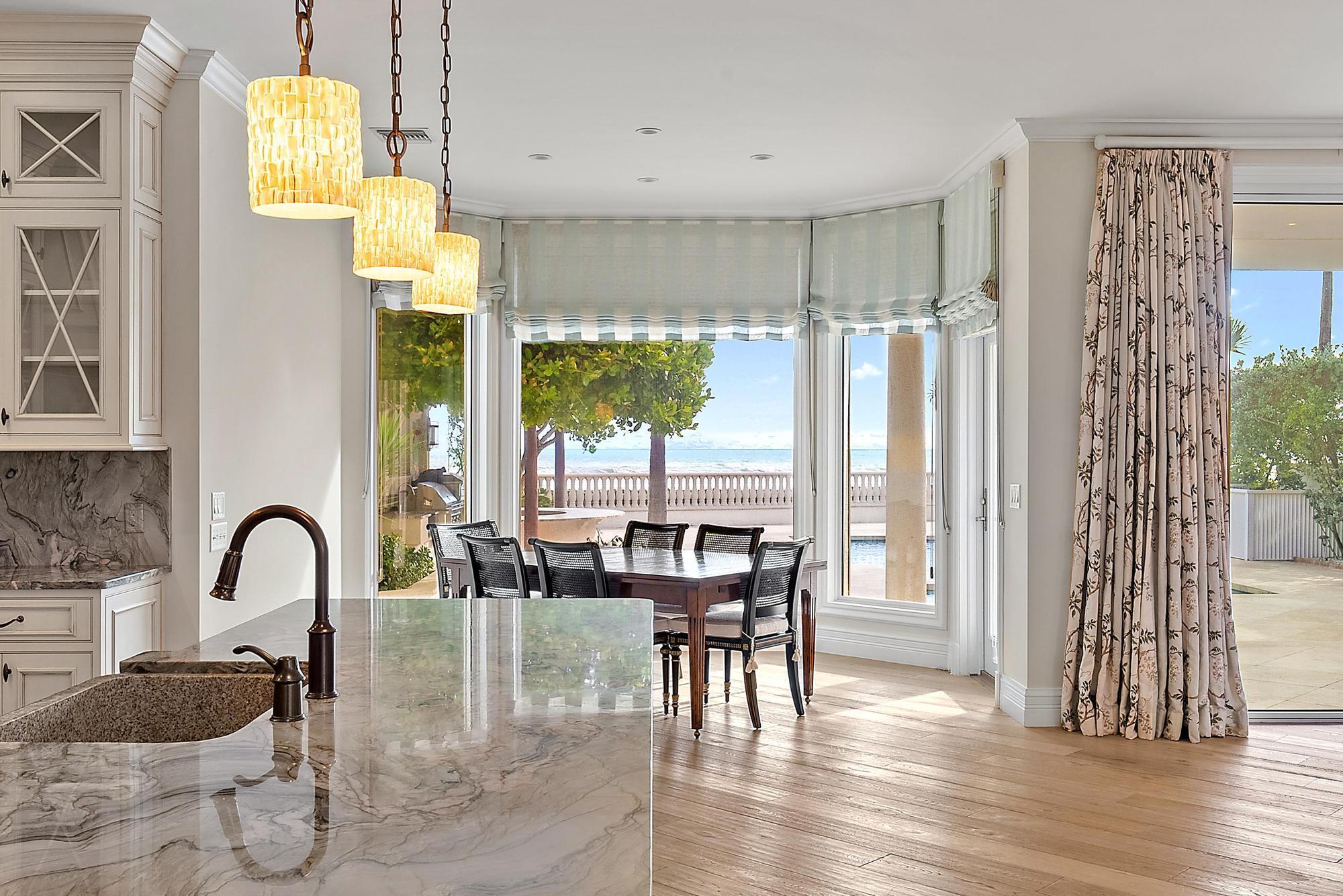 712 Ocean Dr Juno Beach, FL 33408