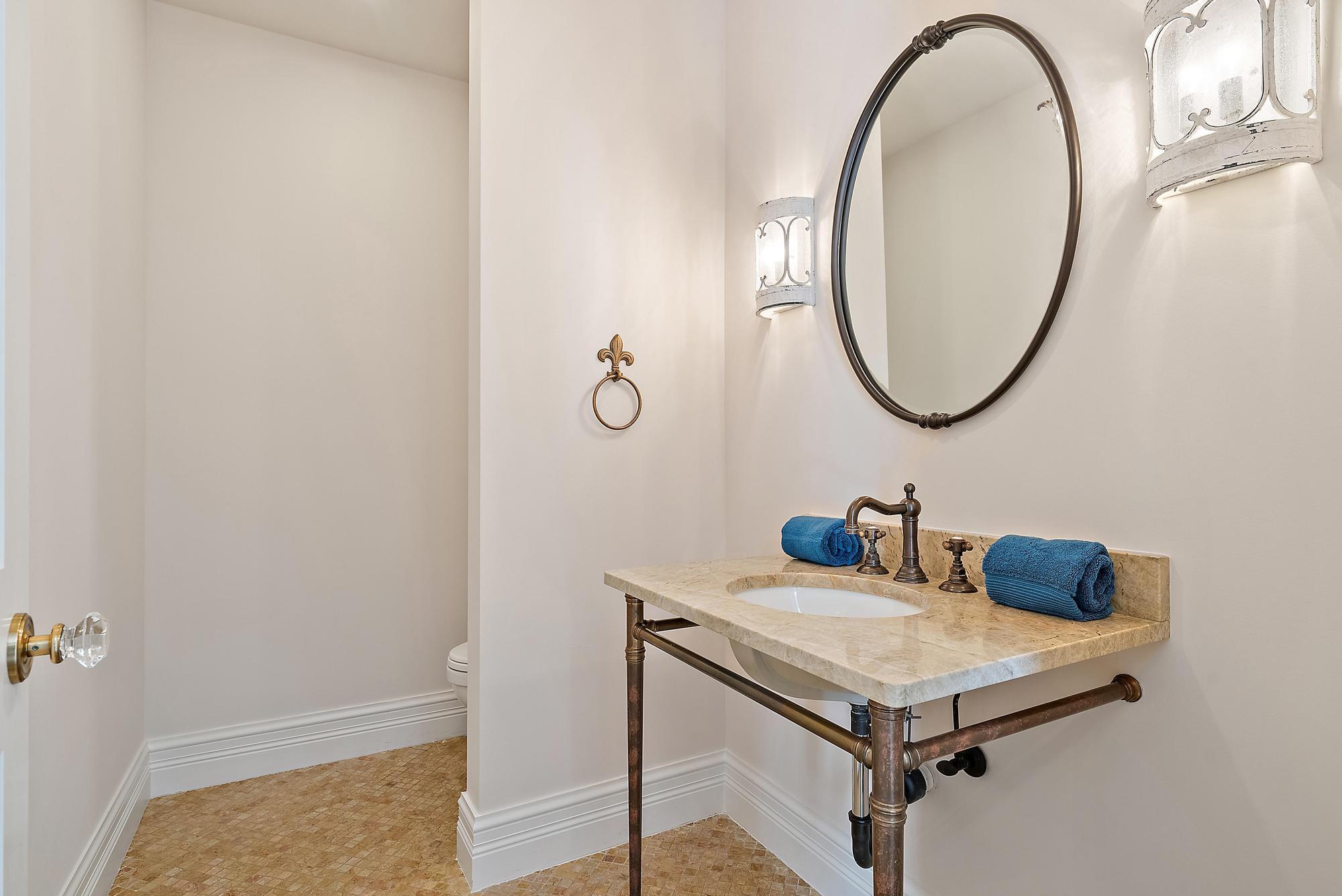 712 Ocean Dr Juno Beach, FL 33408