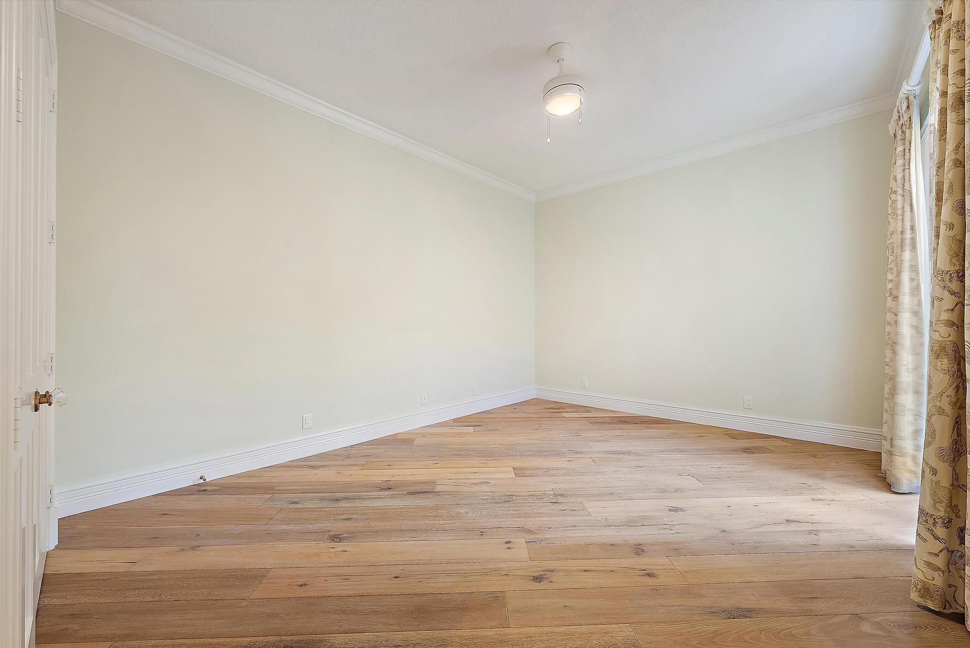 712 Ocean Dr Juno Beach, FL 33408