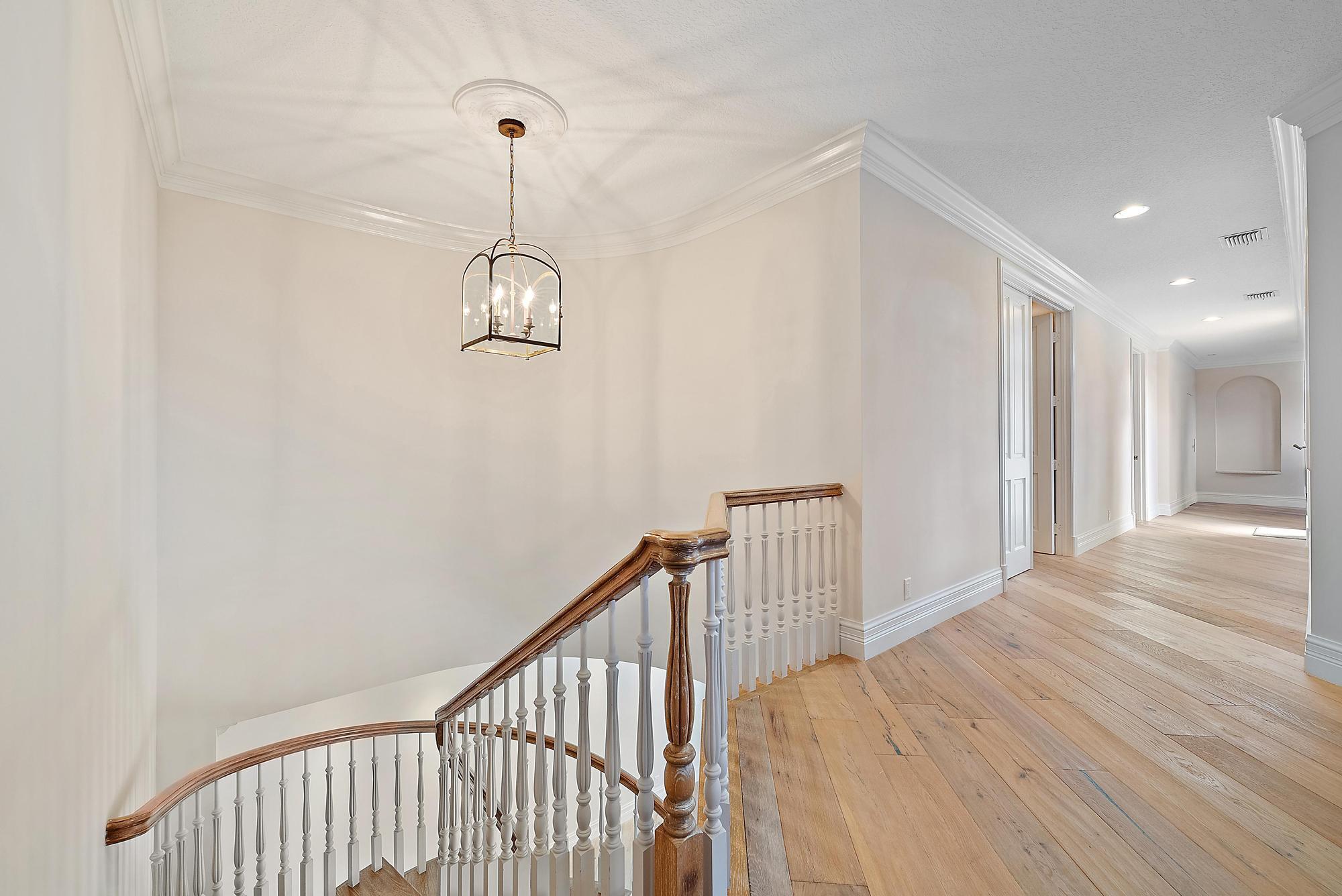 712 Ocean Dr Juno Beach, FL 33408