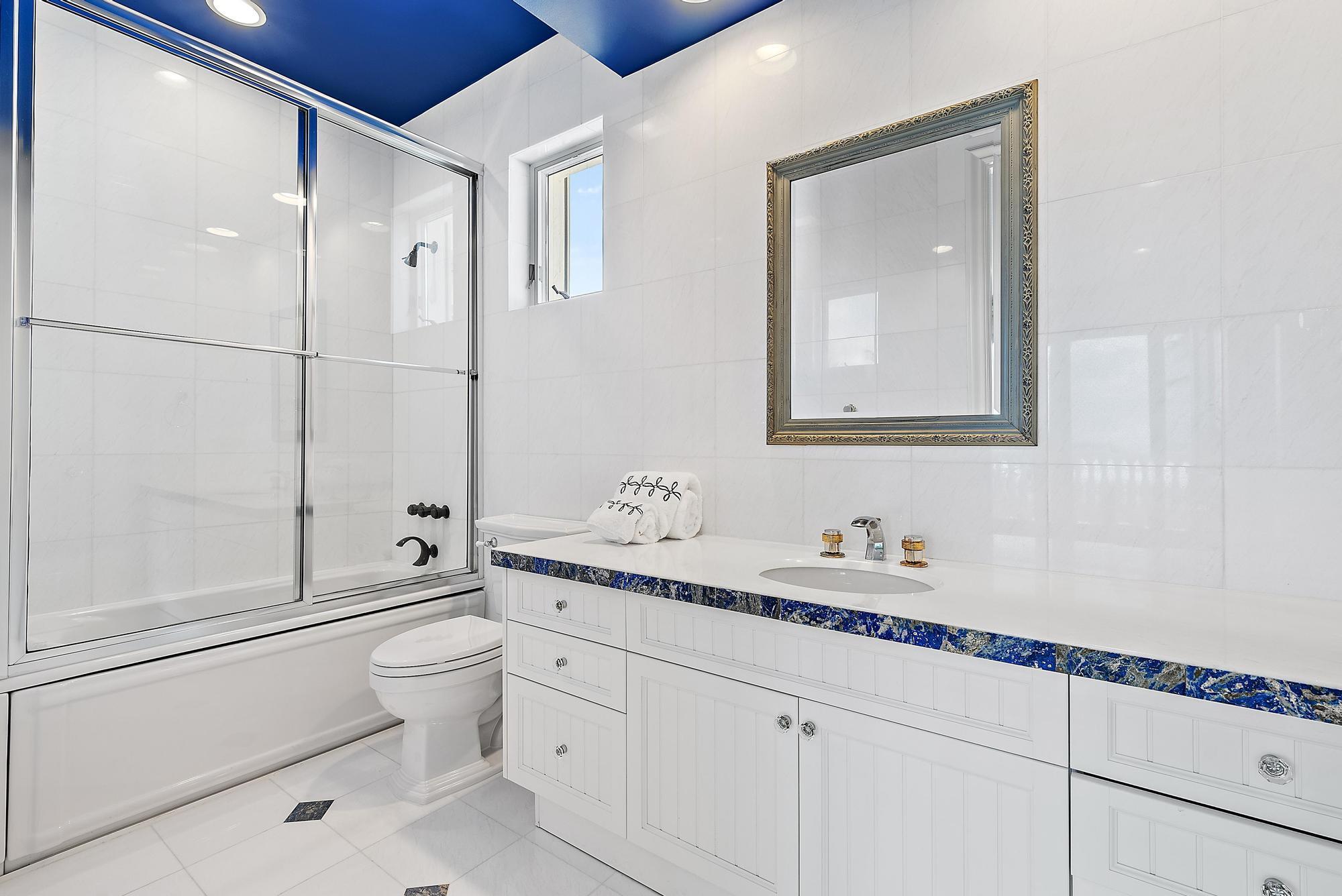 712 Ocean Dr Juno Beach, FL 33408