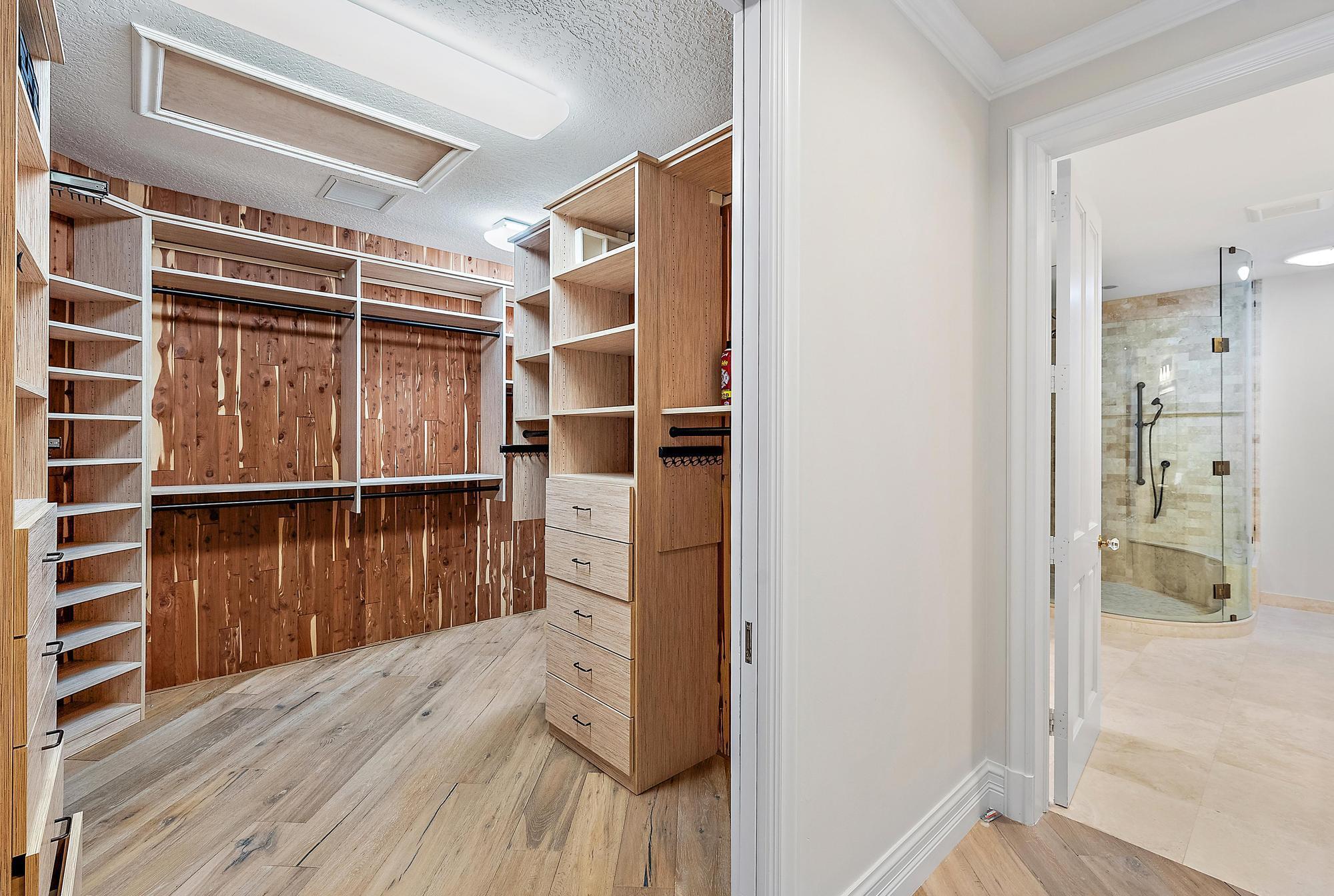 712 Ocean Dr Juno Beach, FL 33408