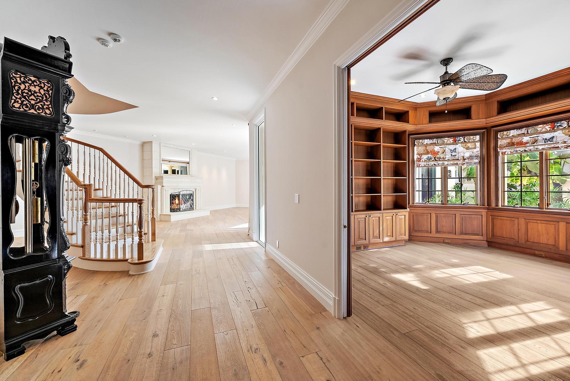 712 Ocean Dr Juno Beach, FL 33408