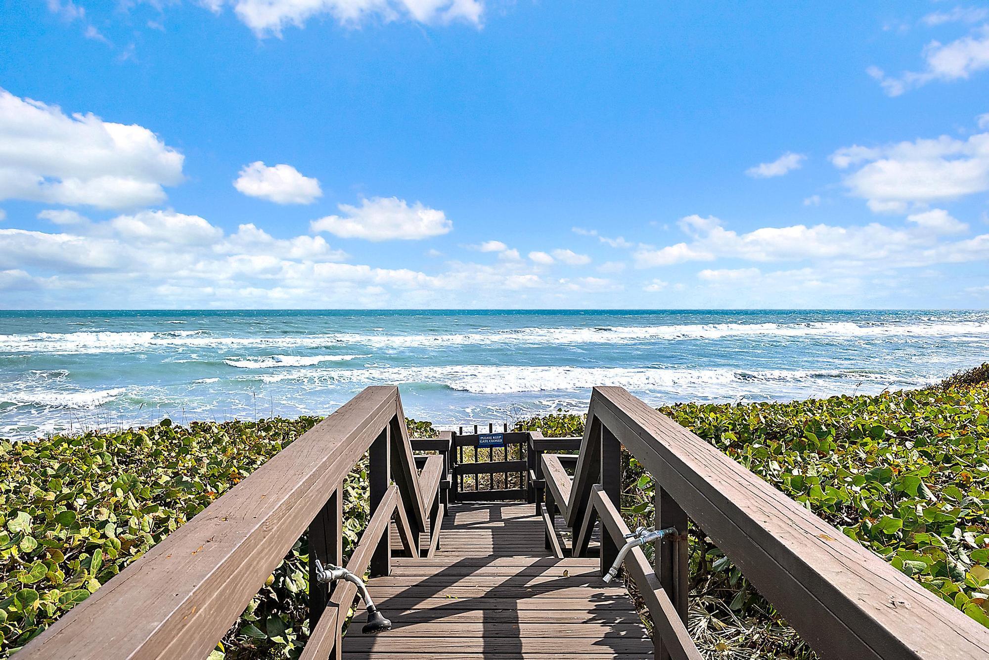 712 Ocean Dr Juno Beach, FL 33408