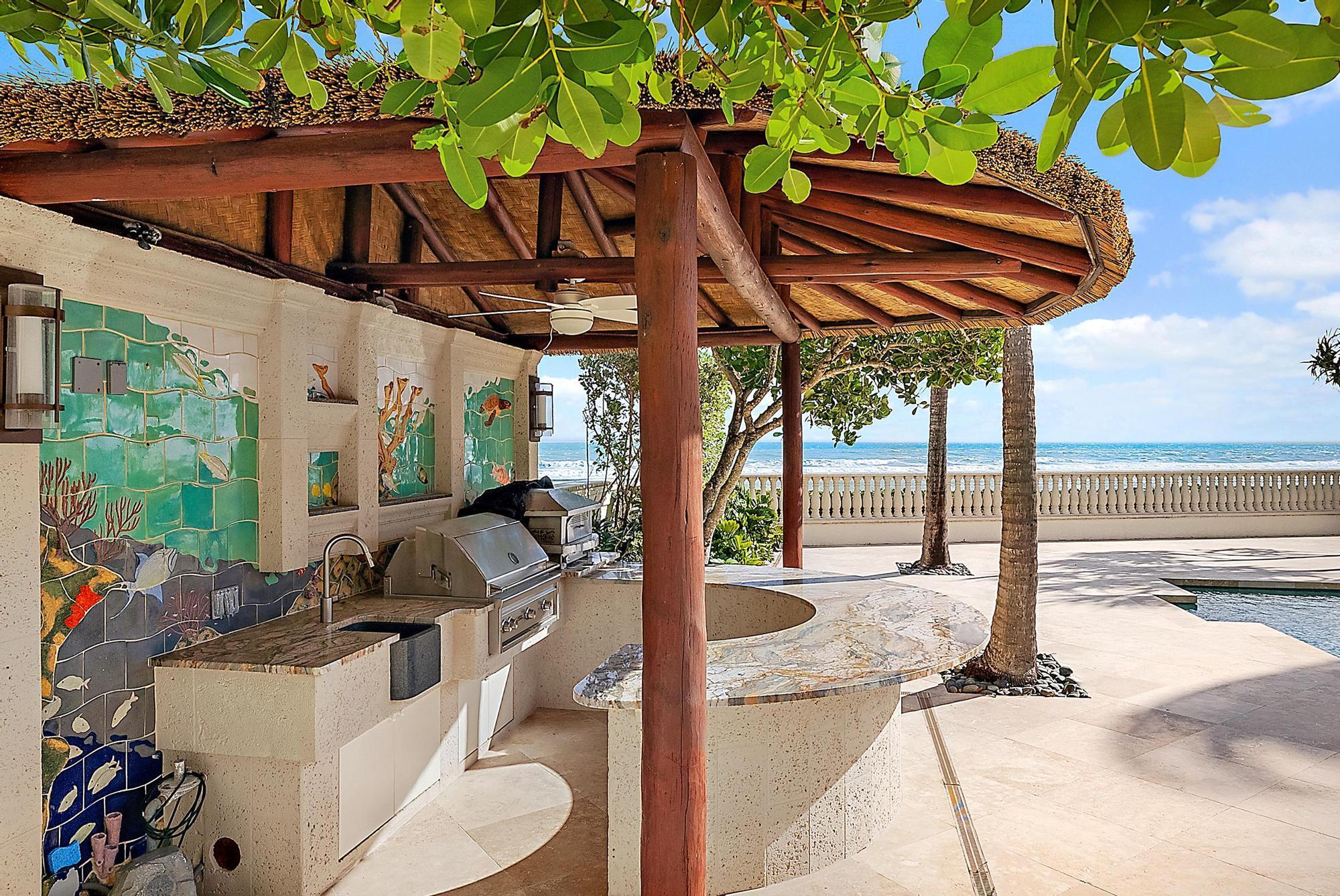 712 Ocean Dr Juno Beach, FL 33408