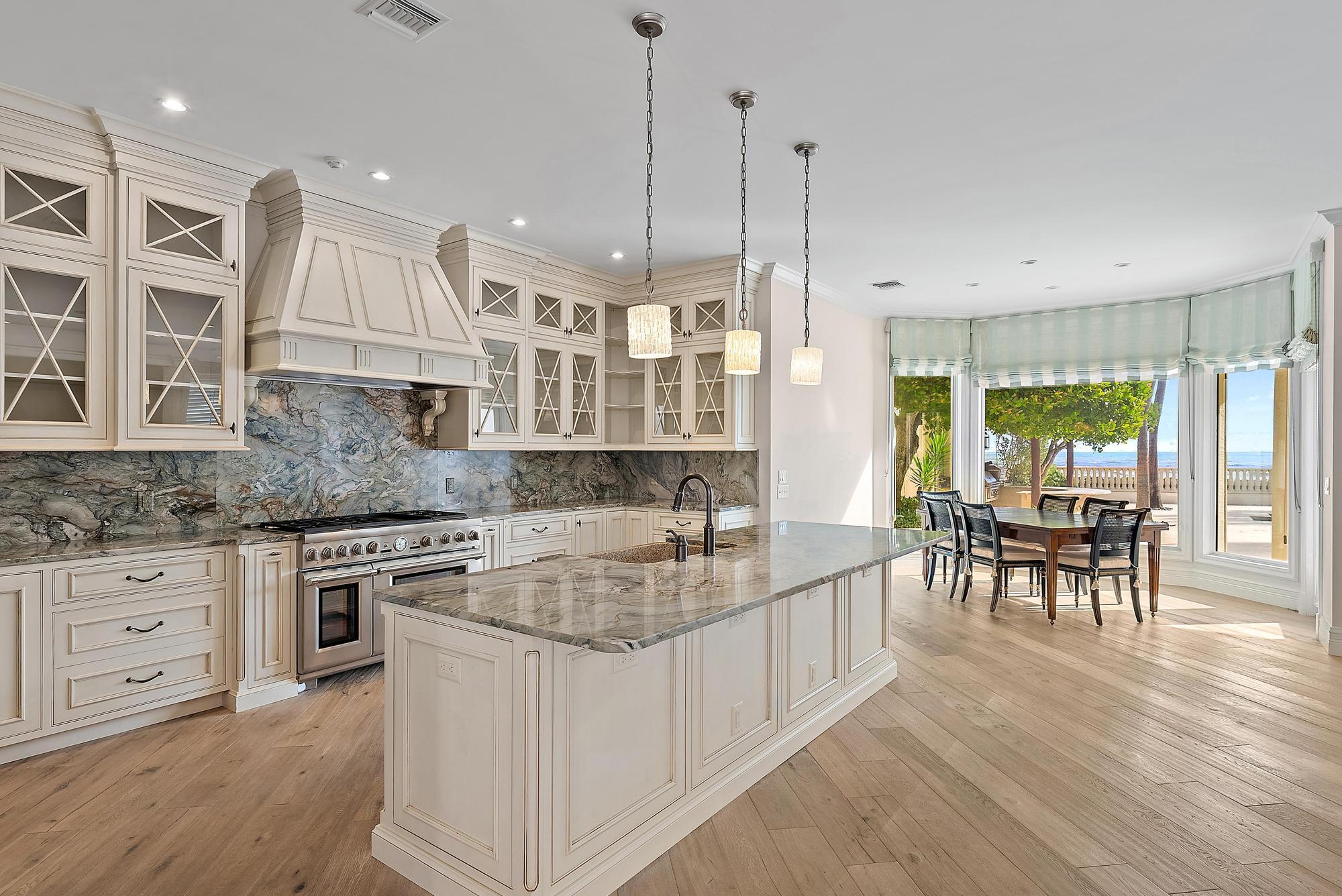 712 Ocean Dr Juno Beach, FL 33408