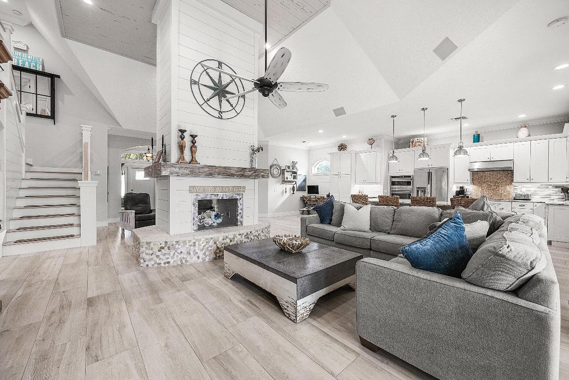 906 Dolphin Jupiter, FL 33458