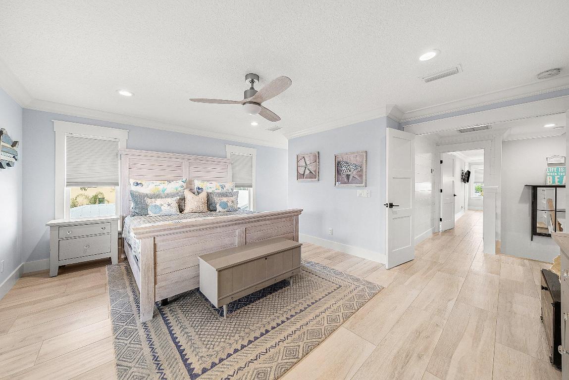 906 Dolphin Jupiter, FL 33458