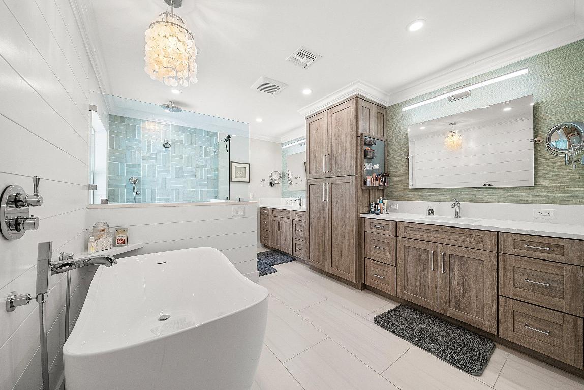 906 Dolphin Jupiter, FL 33458