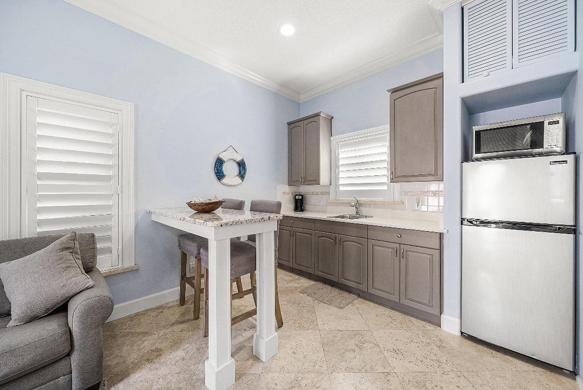 906 Dolphin Jupiter, FL 33458