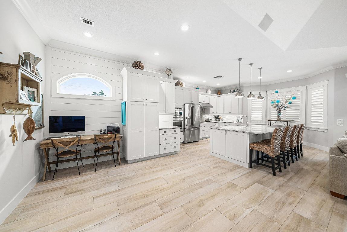 906 Dolphin Jupiter, FL 33458