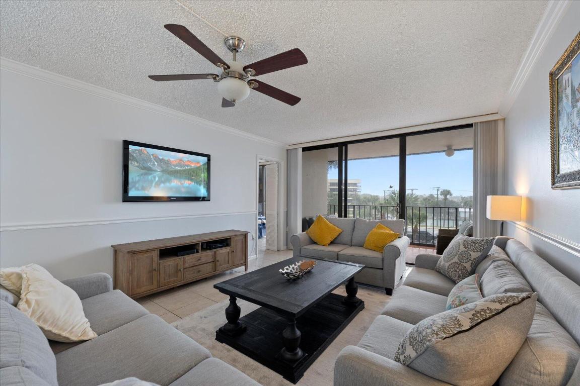 225 Beach Rd #303 Tequesta, FL 33469