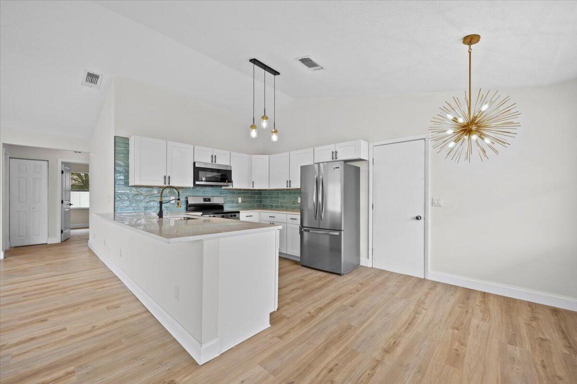 126 Wandering Jupiter, FL 33458