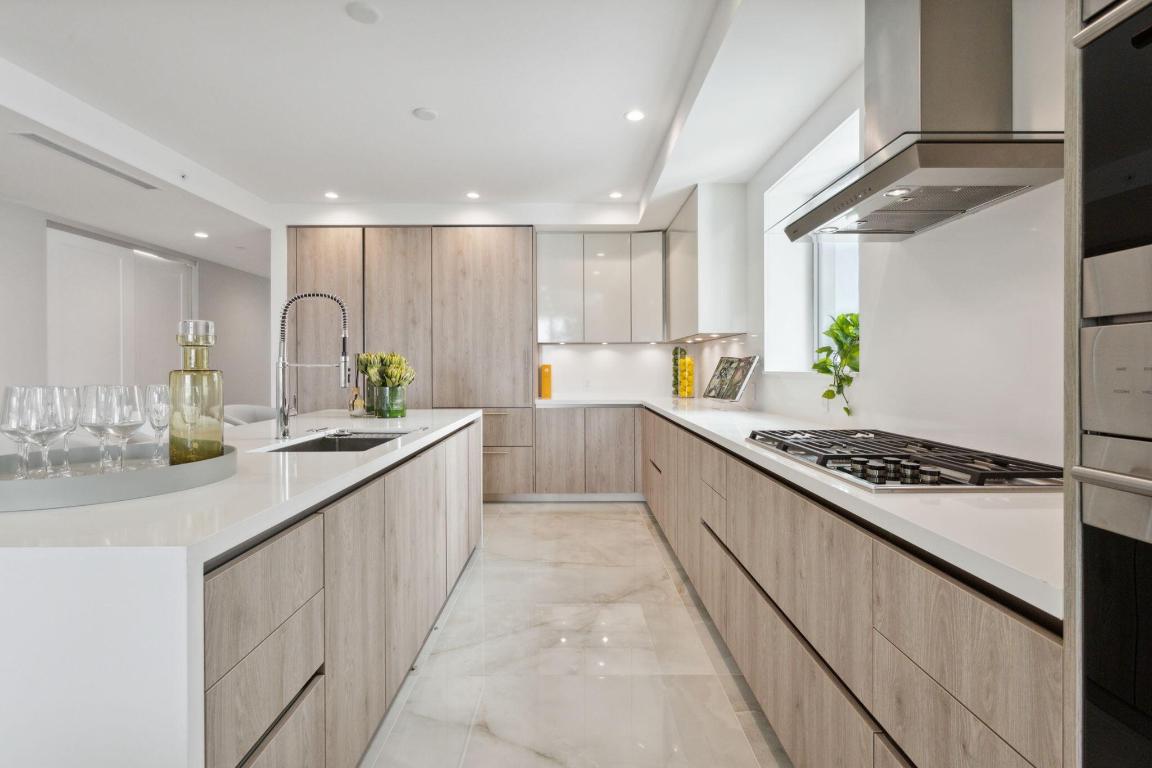 475 E Royal Palm #605 Boca Raton, FL 33432