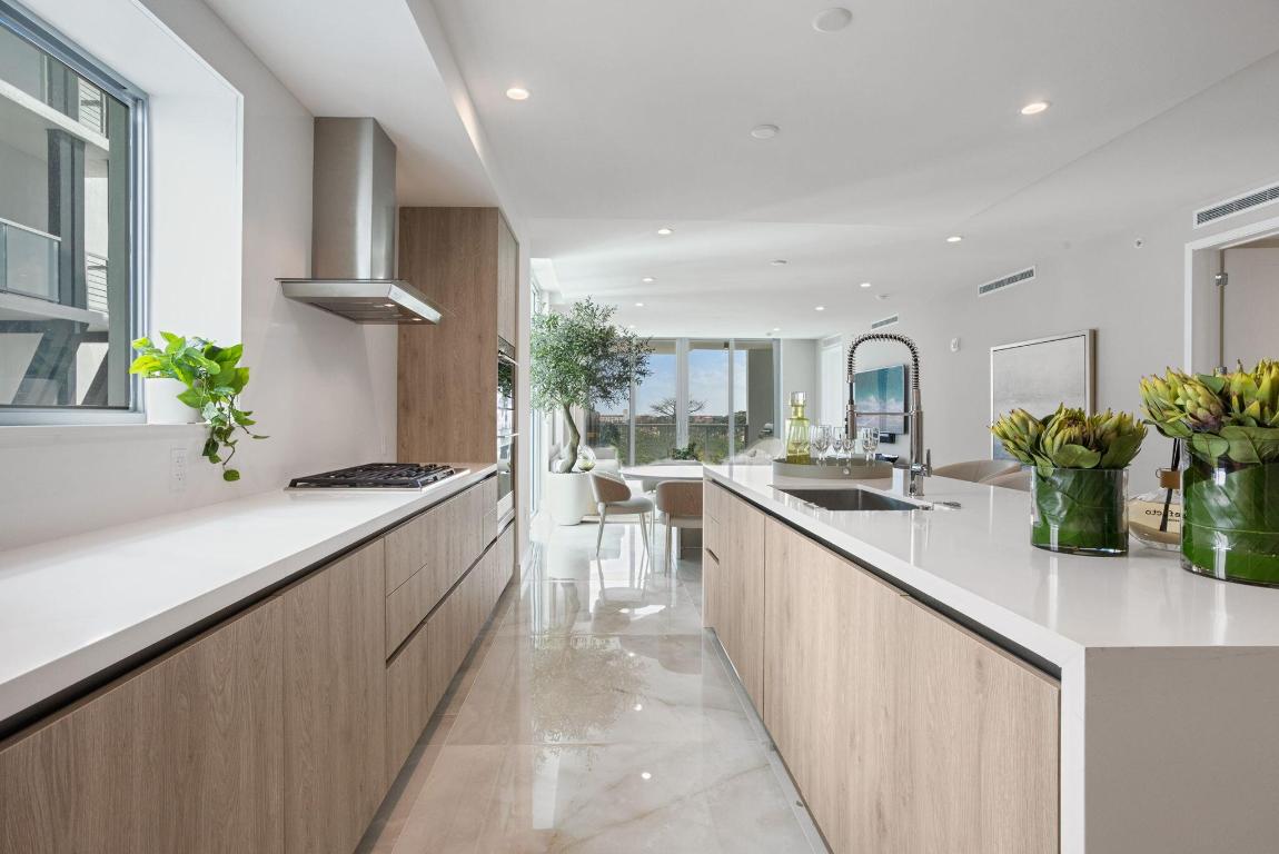 475 E Royal Palm #605 Boca Raton, FL 33432