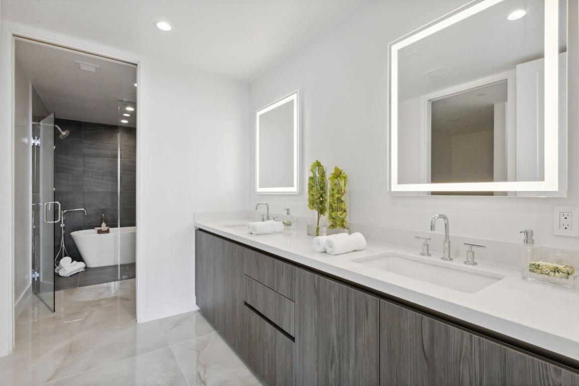 475 E Royal Palm #605 Boca Raton, FL 33432