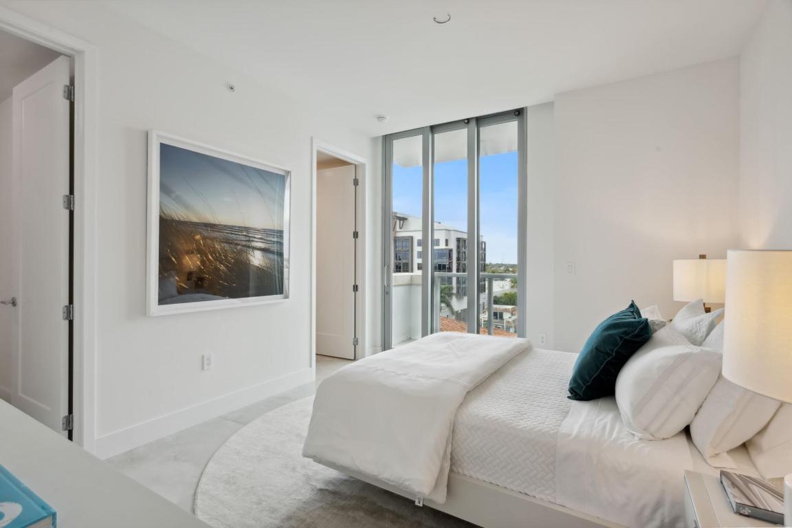 475 E Royal Palm #605 Boca Raton, FL 33432