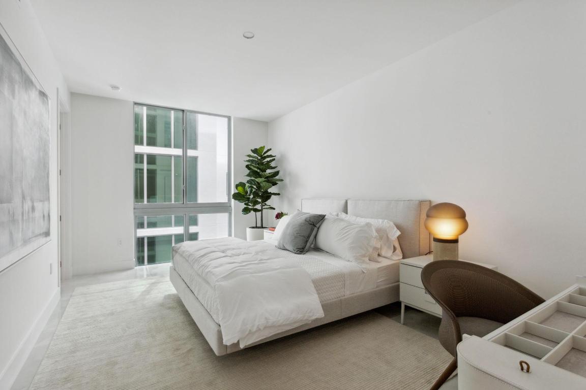 475 E Royal Palm #605 Boca Raton, FL 33432