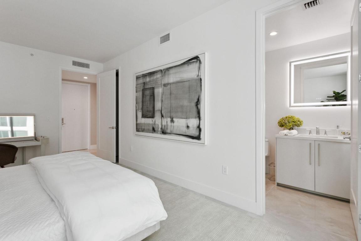 475 E Royal Palm #605 Boca Raton, FL 33432