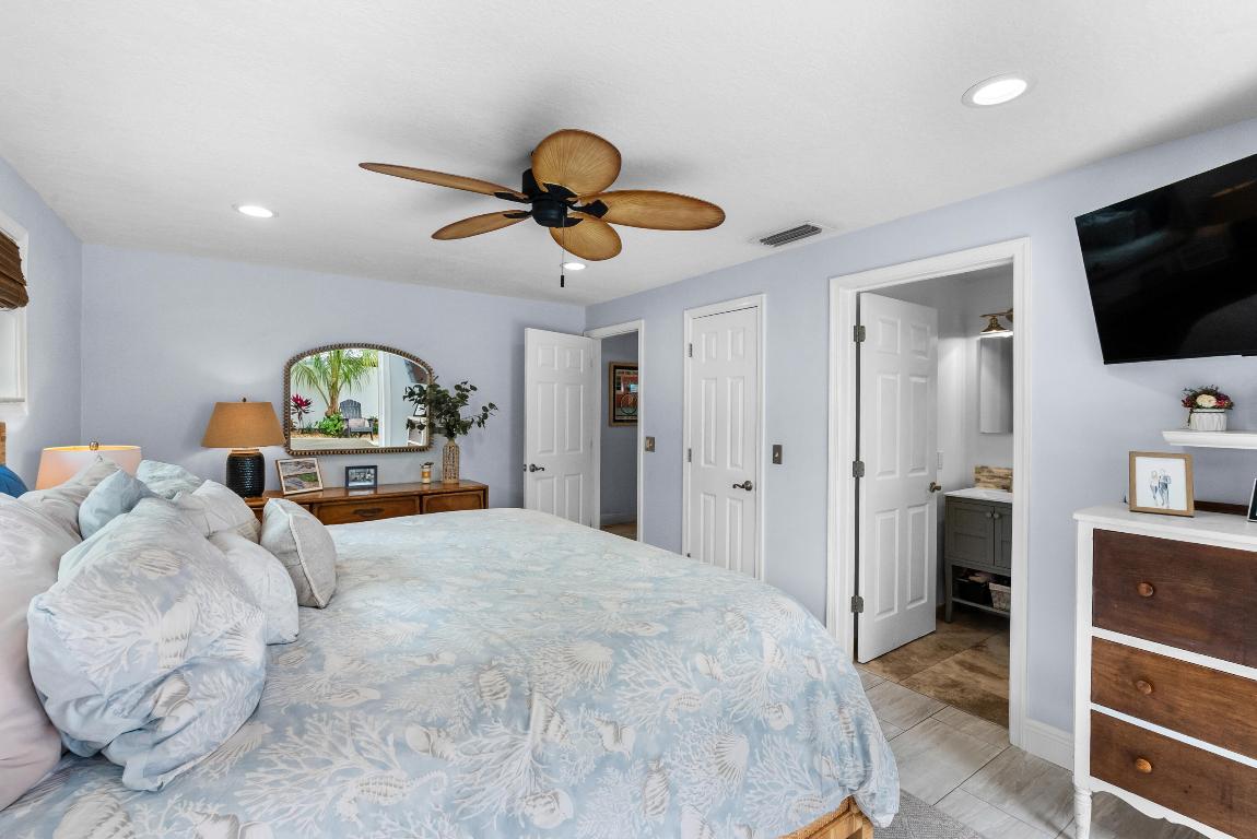 1521 Venus Jupiter, FL 33469