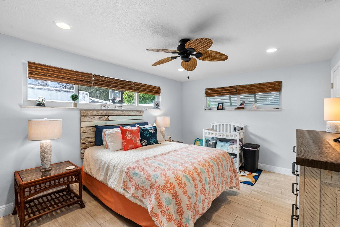 1521 Venus Jupiter, FL 33469