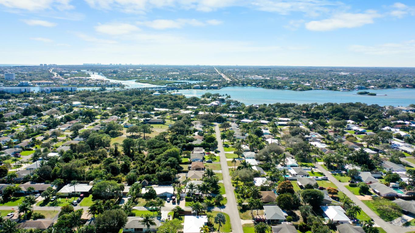 1521 Venus Jupiter, FL 33469