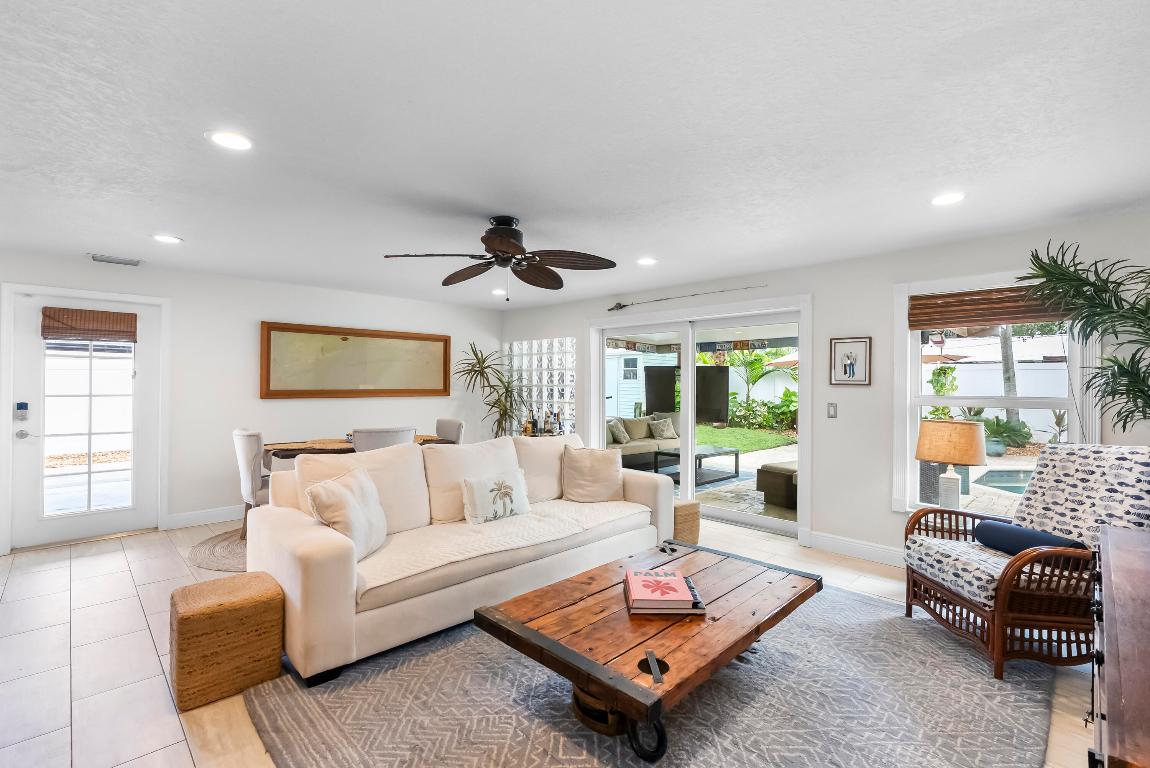 1521 Venus Jupiter, FL 33469