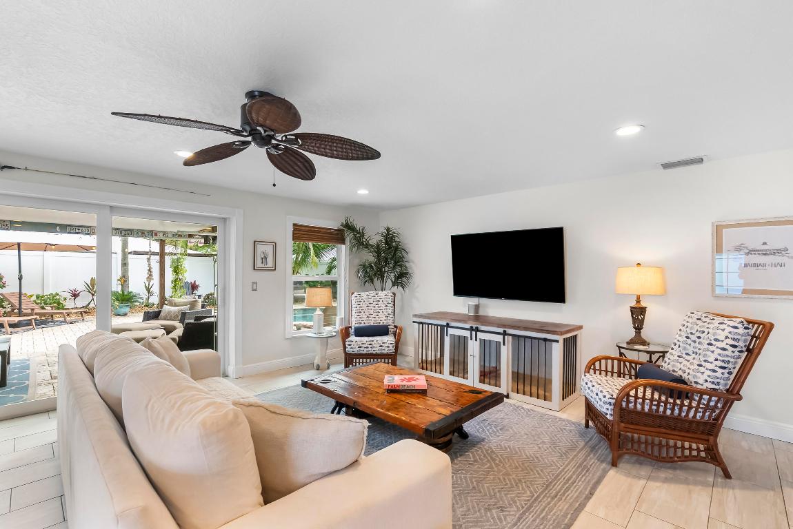 1521 Venus Jupiter, FL 33469