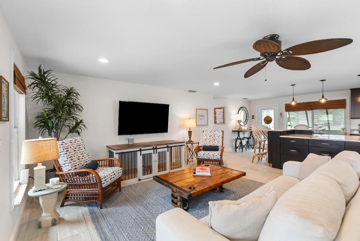 1521 Venus Jupiter, FL 33469