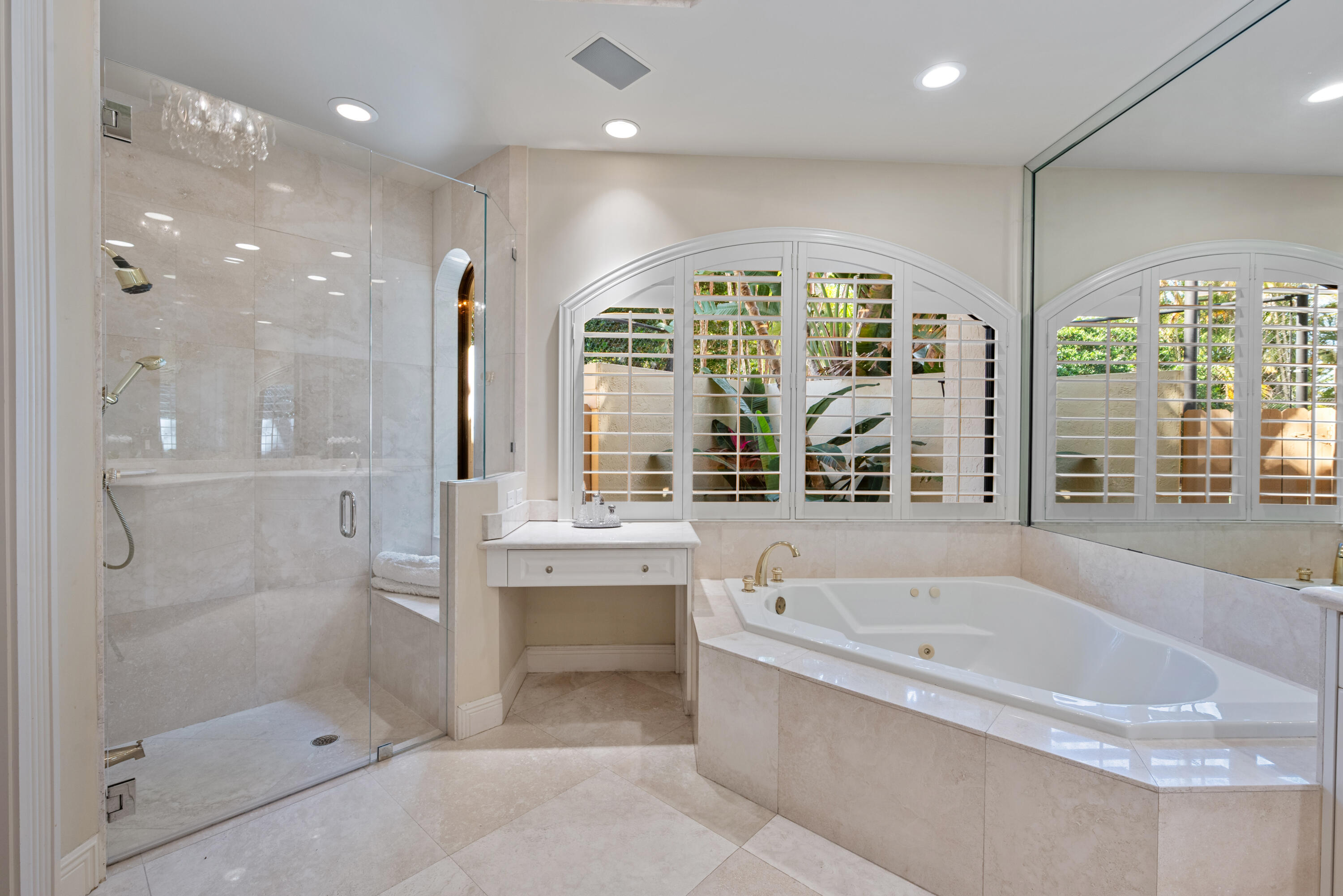 18800 Long Lk Boca Raton, FL 33496