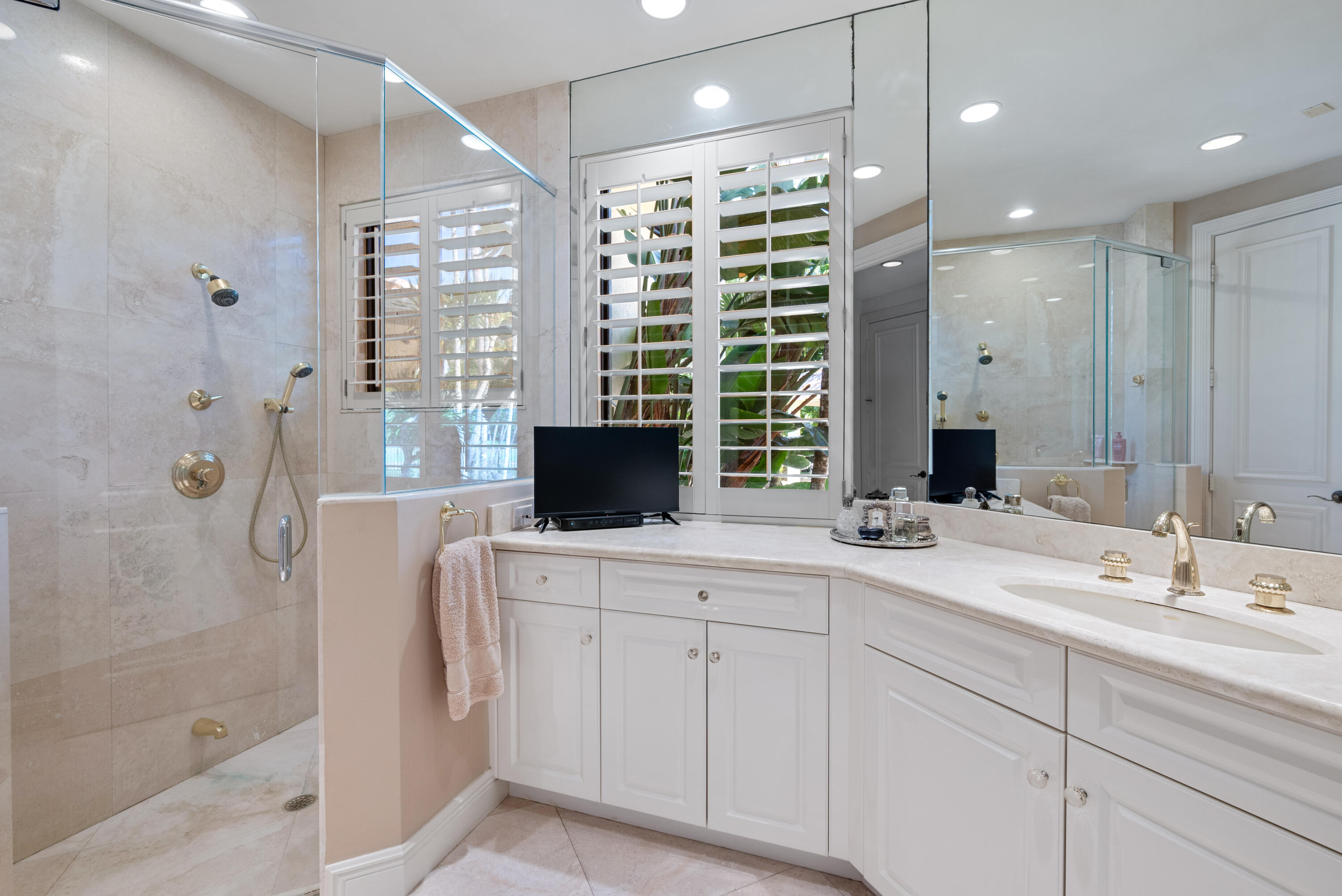 18800 Long Lk Boca Raton, FL 33496