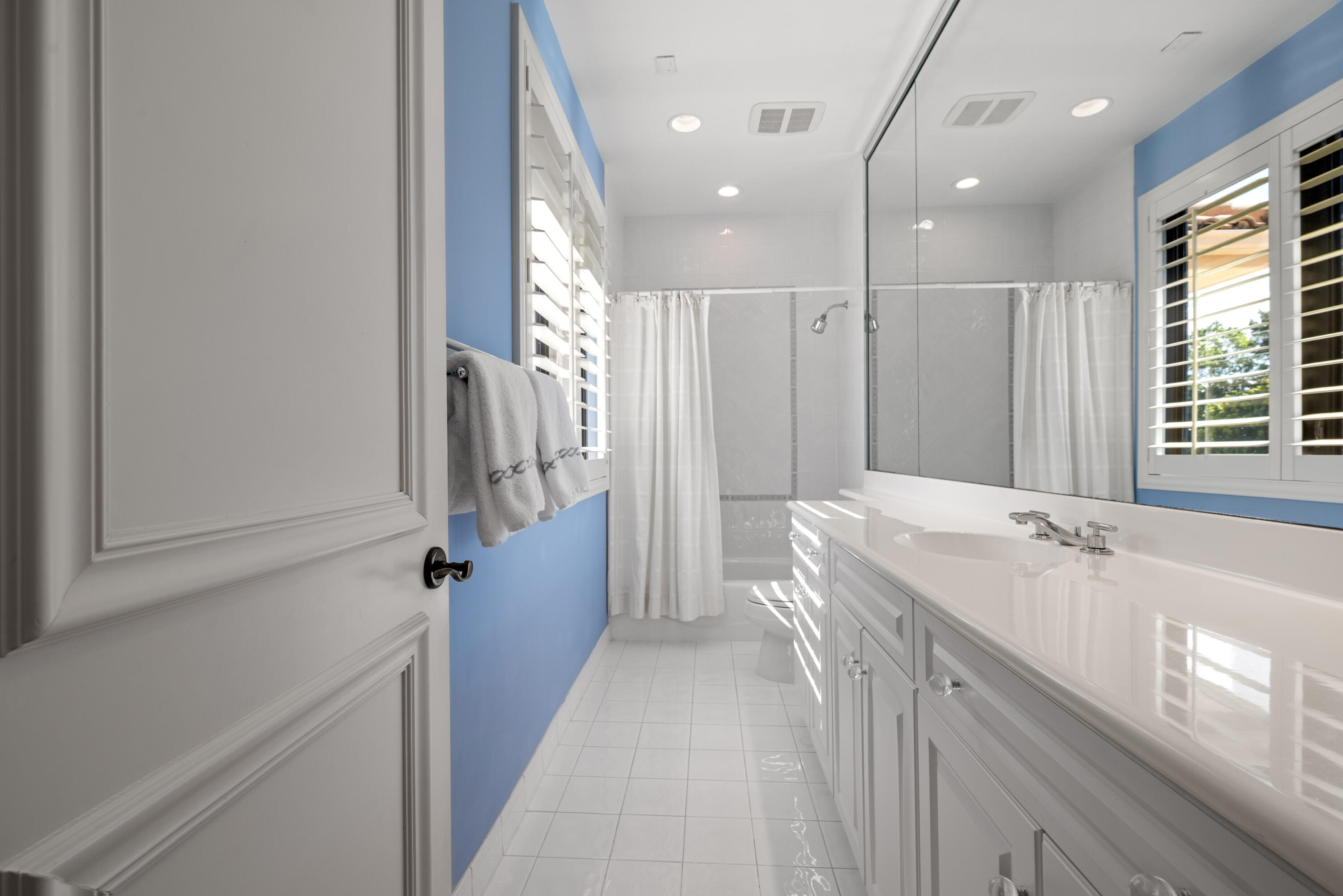 18800 Long Lk Boca Raton, FL 33496