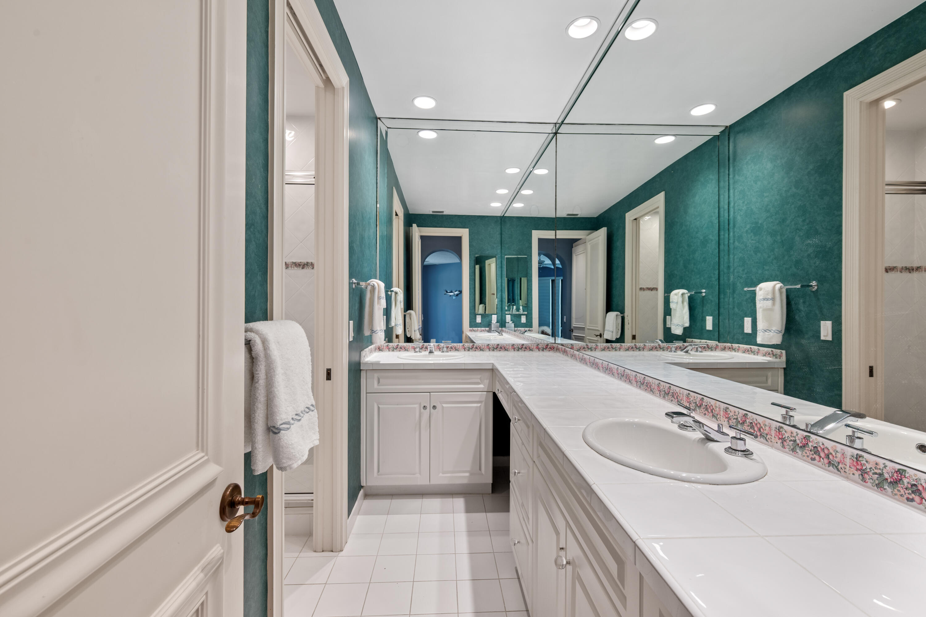 18800 Long Lk Boca Raton, FL 33496