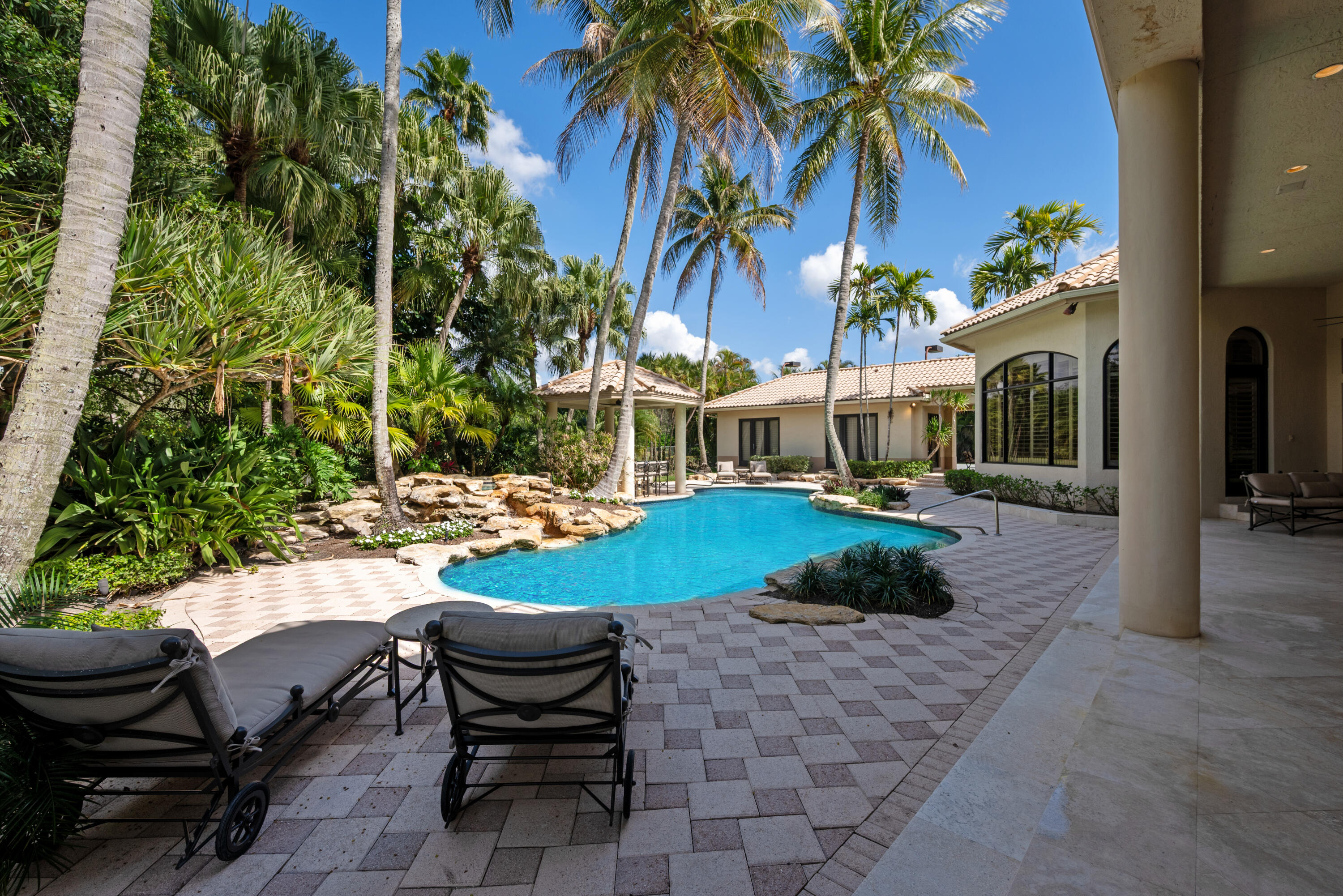 18800 Long Lk Boca Raton, FL 33496