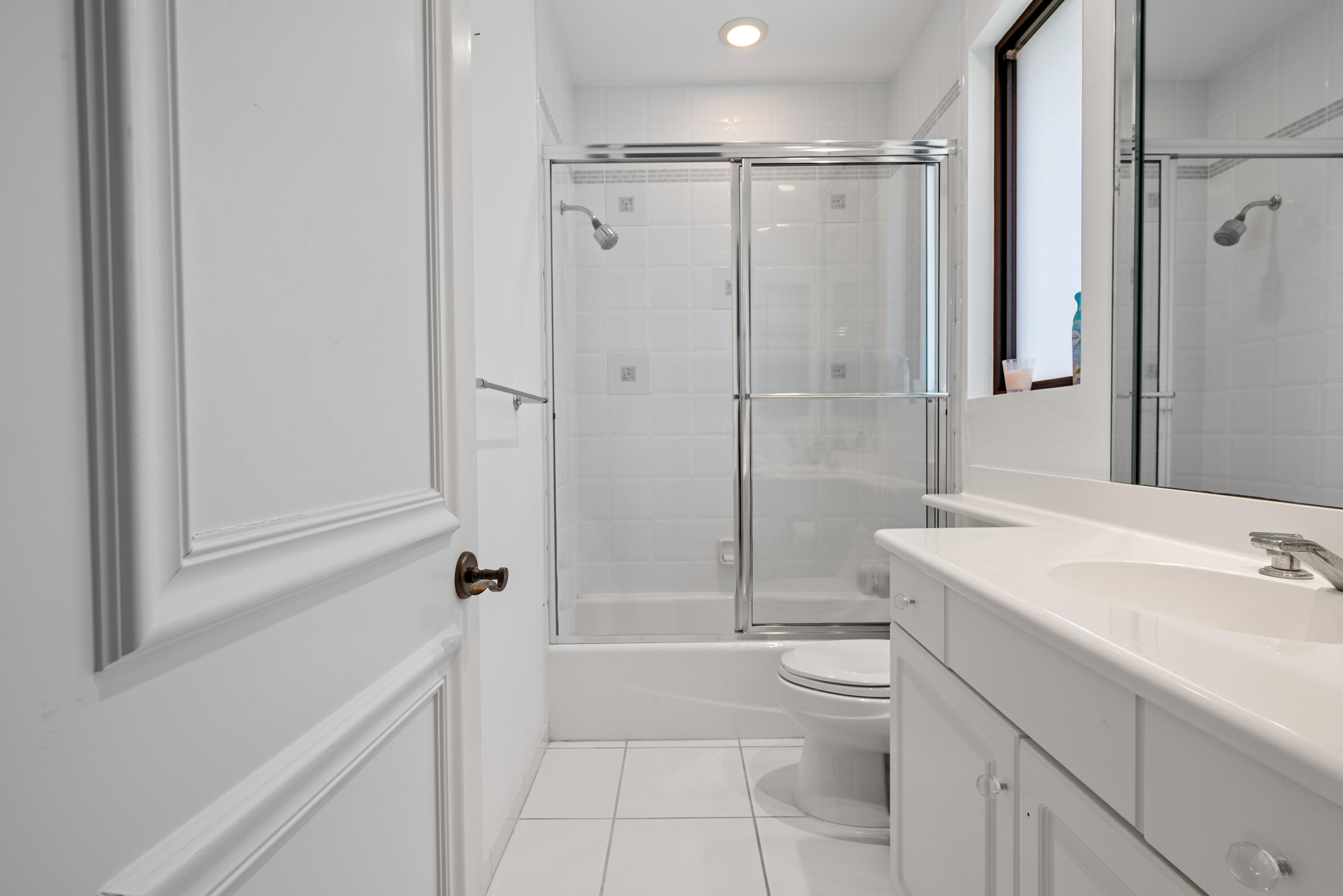 18800 Long Lk Boca Raton, FL 33496