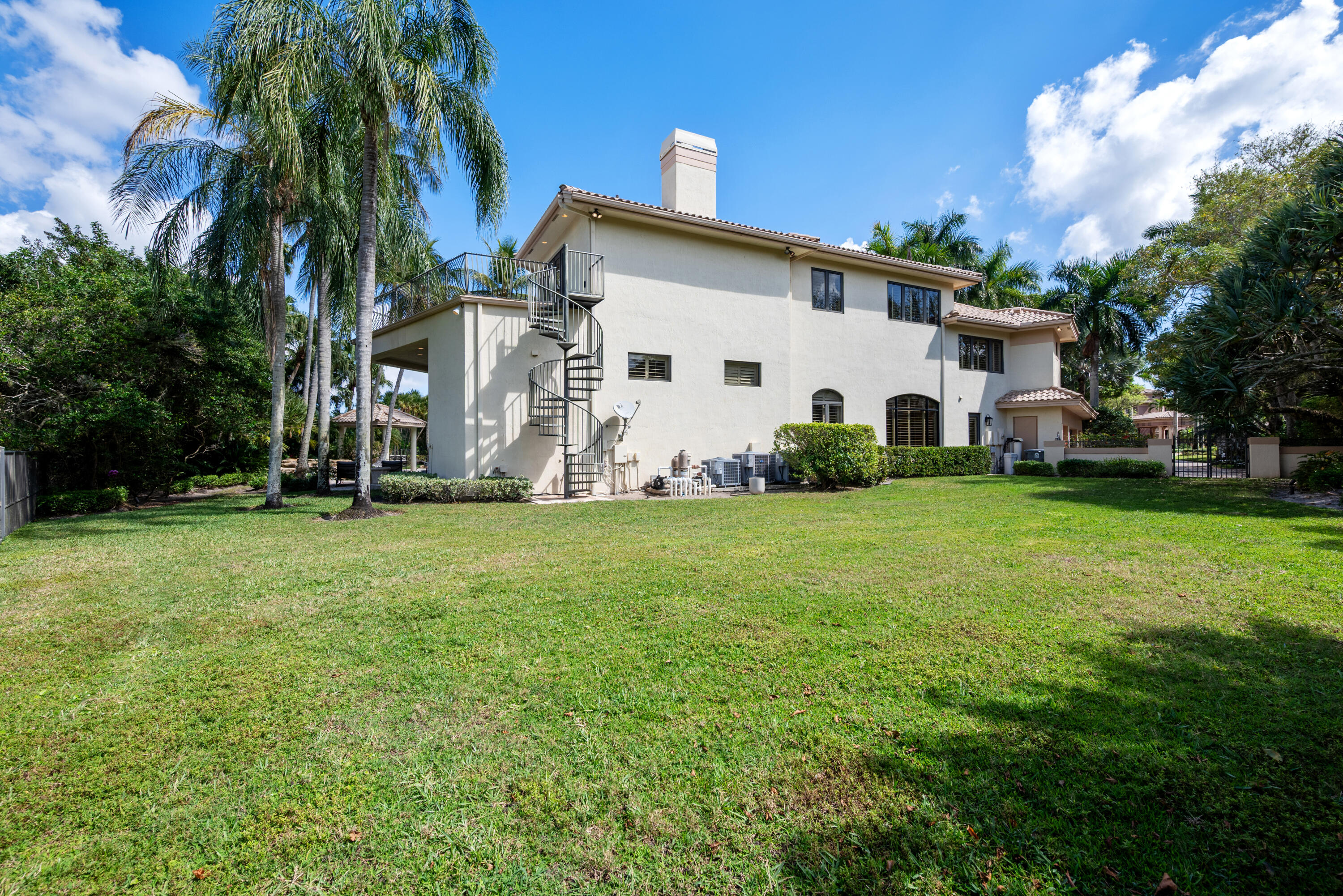 18800 Long Lk Boca Raton, FL 33496