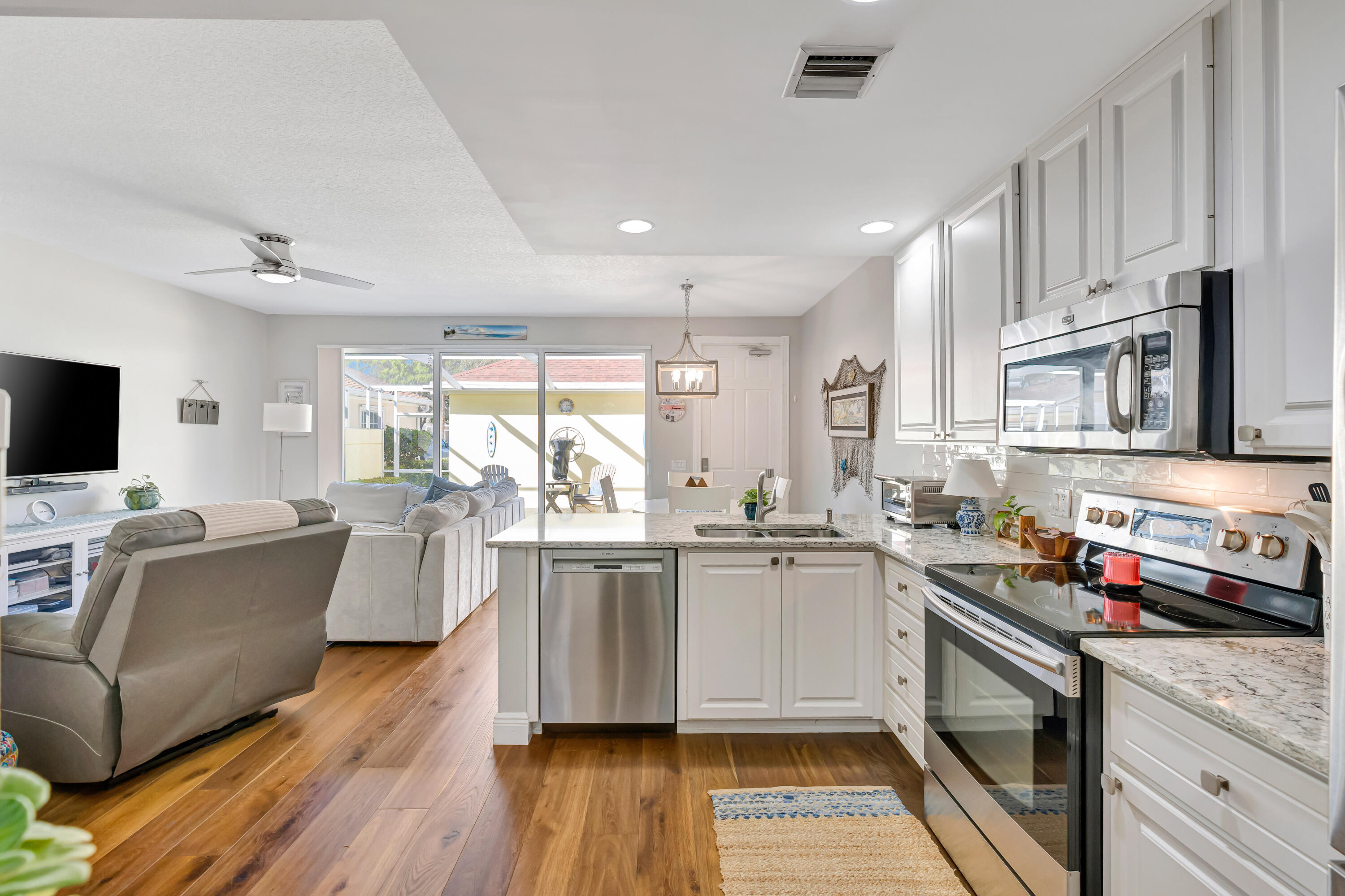 175 Farmingdale Jupiter, FL 33458