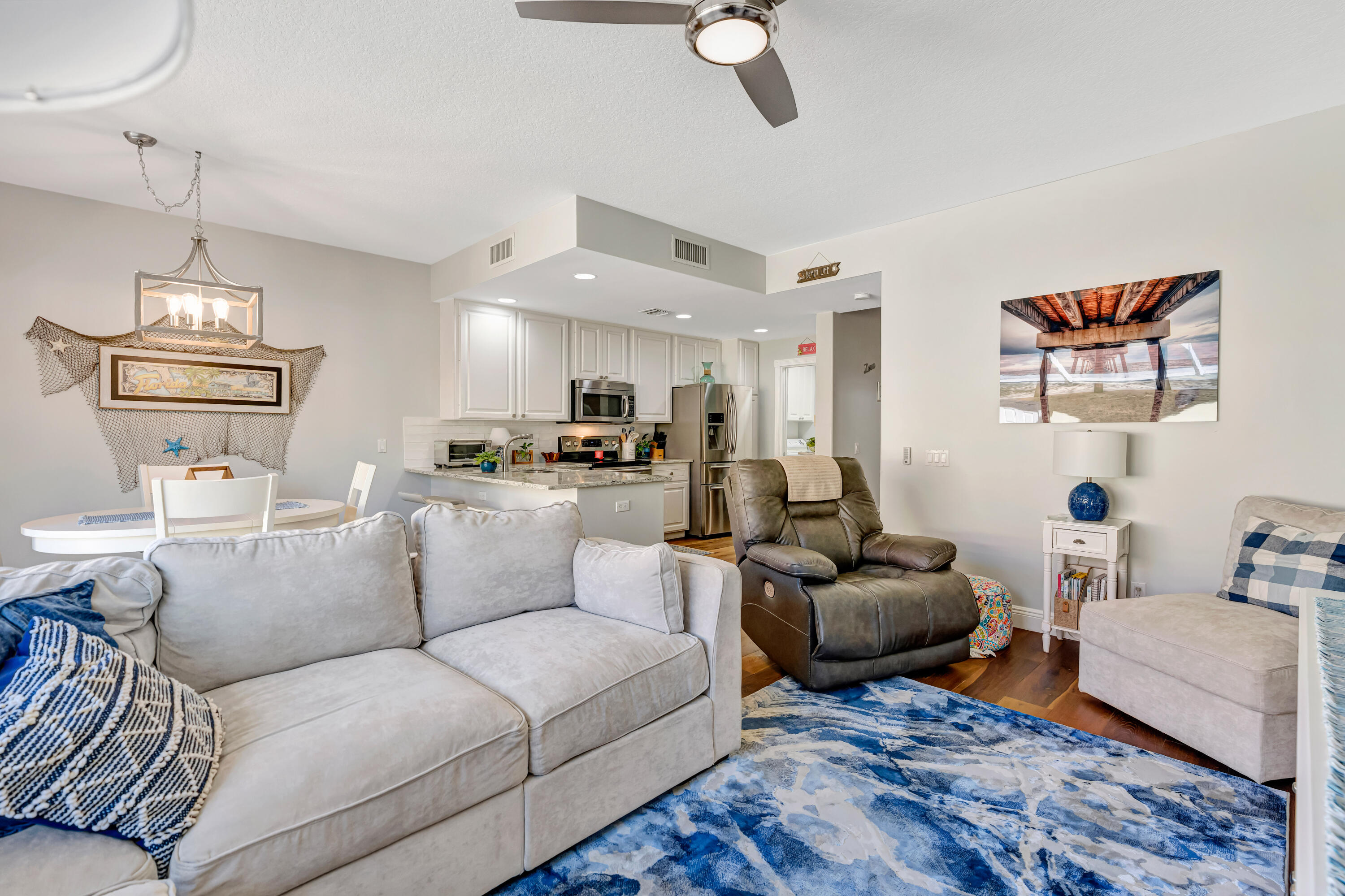 175 Farmingdale Jupiter, FL 33458