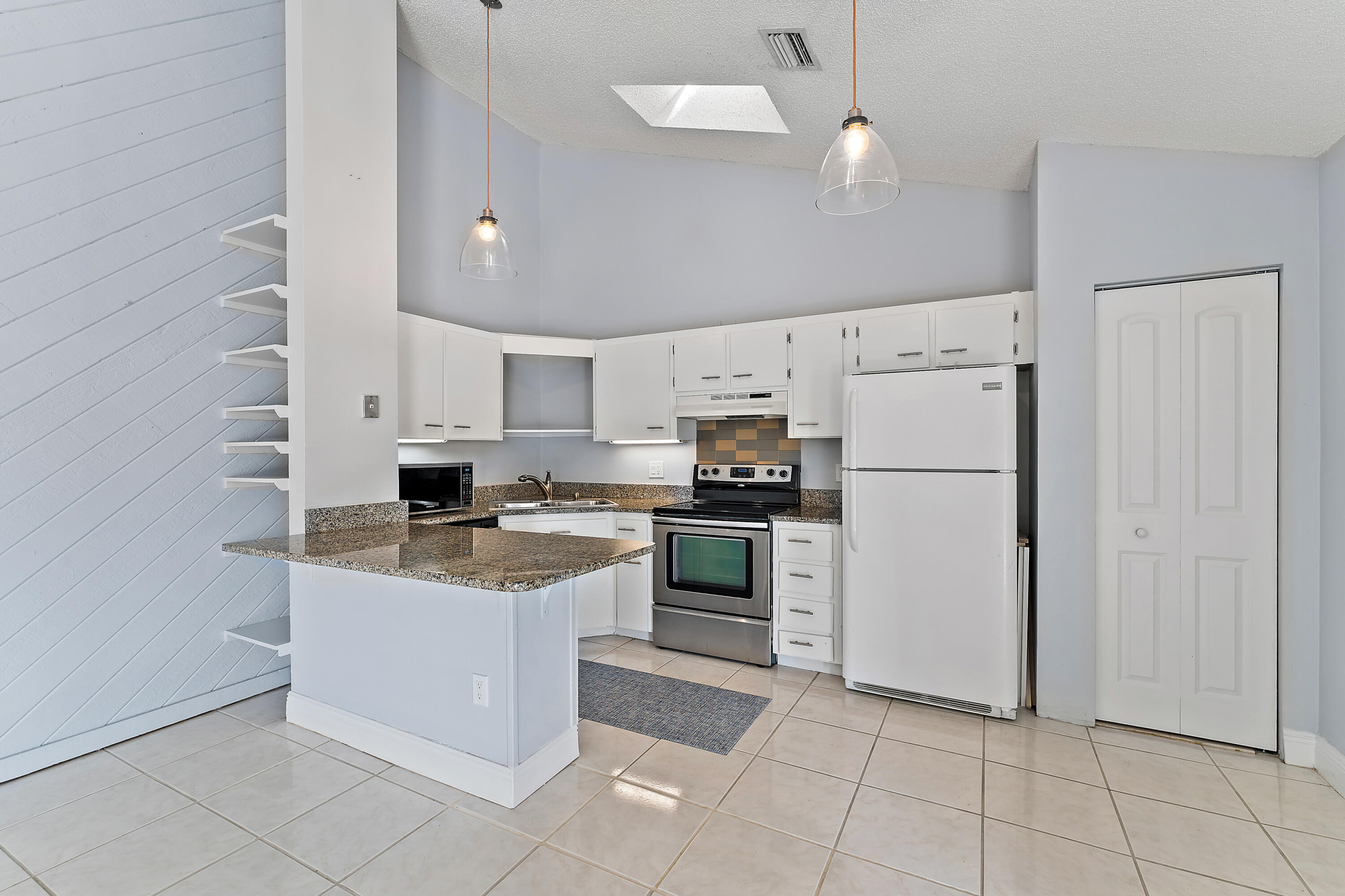 1801 S Us Hwy 1 #19c Jupiter, FL 33477