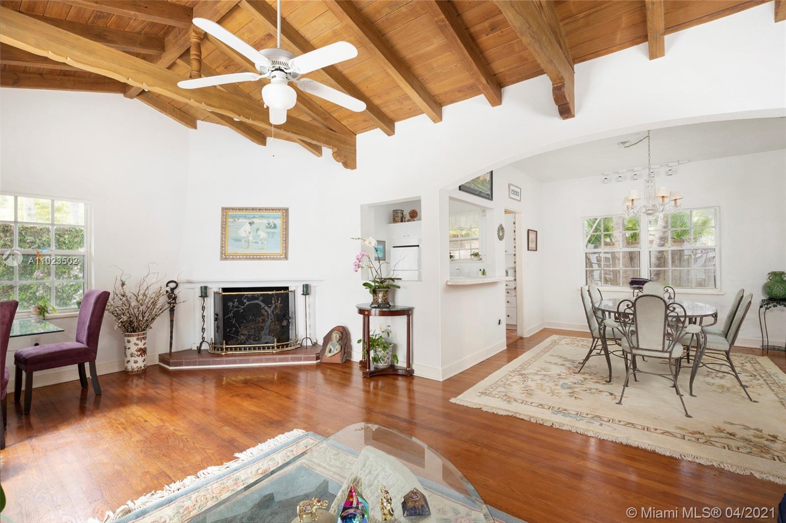 4049 Ensenada Ave Coconut Grove, FL 33133